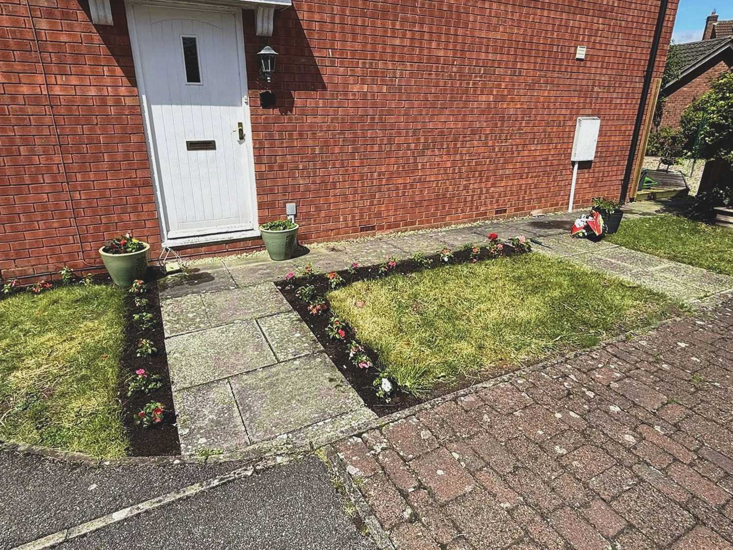 A tidy front garden after local garden work